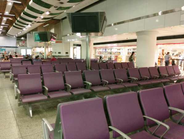 Waiting area in Hung Hom Station