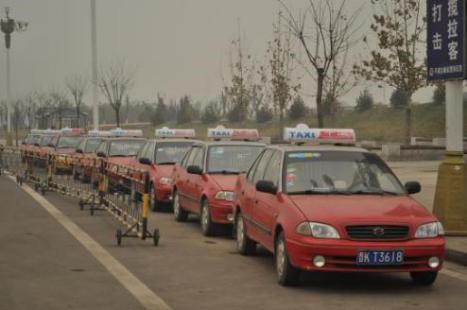 Taxis waiting in line