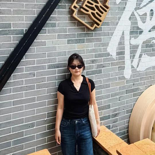 Travel advisor Luna